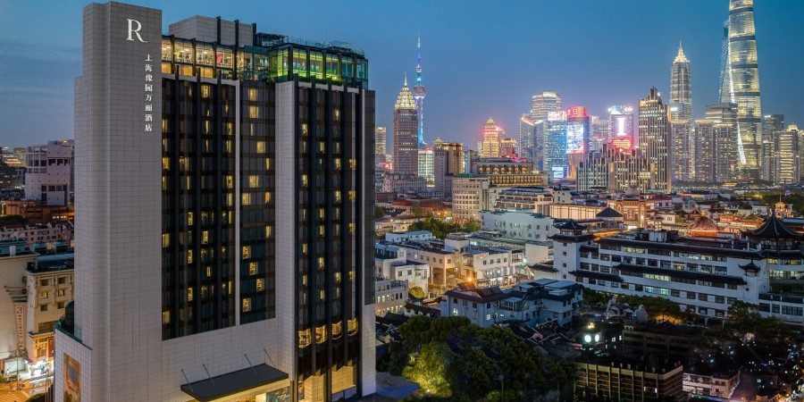 Centrally located hotel in Shanghai, surrounded by the city's lively atmosphere and modern architecture.